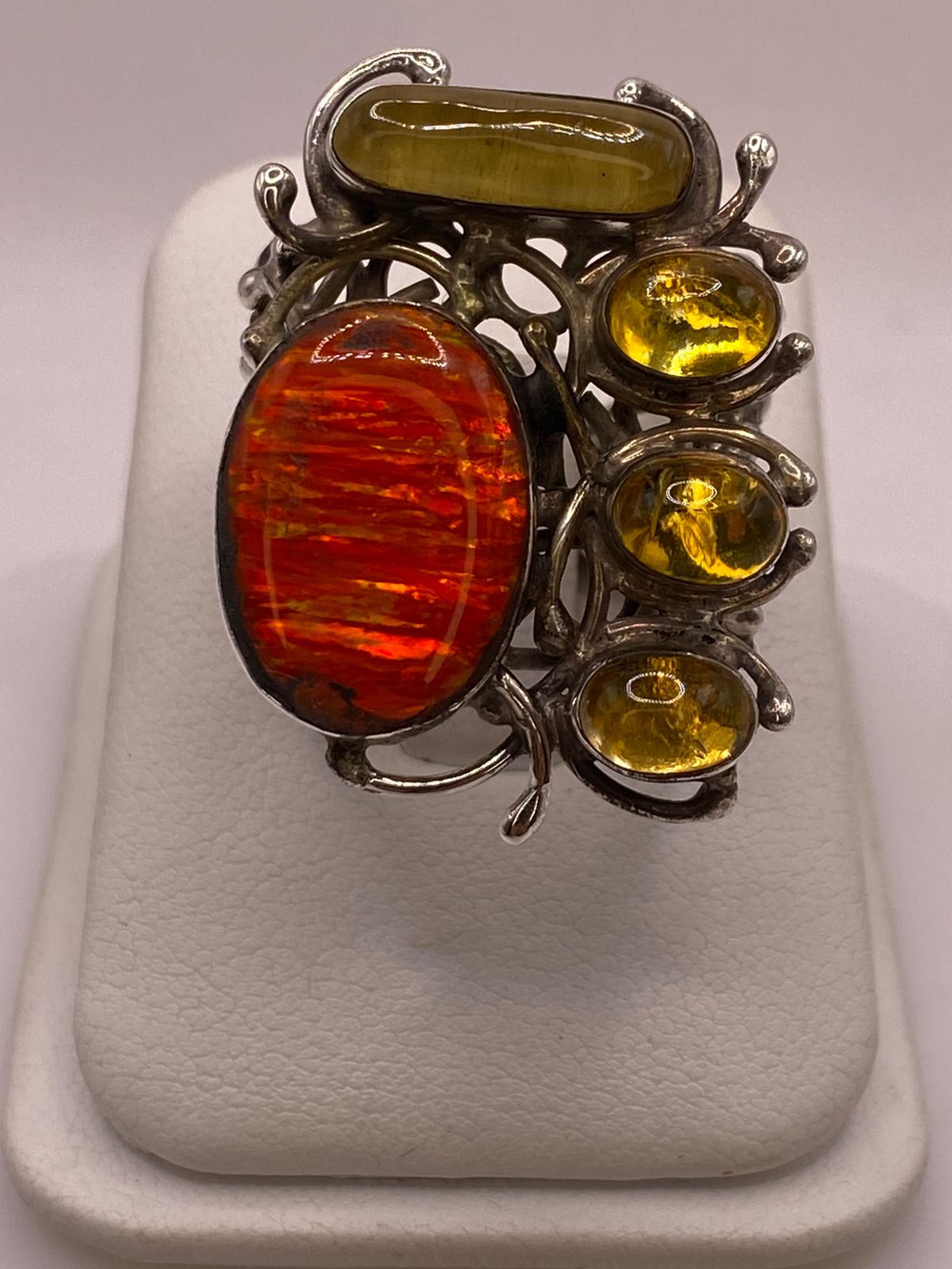 Anillo Artesanal con Ópalo de Fuego y Ámbar en Plata .950