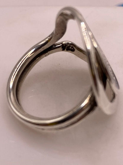 Anillo Artesanal en Plata con Calendario Azteca y Detalle en Negro