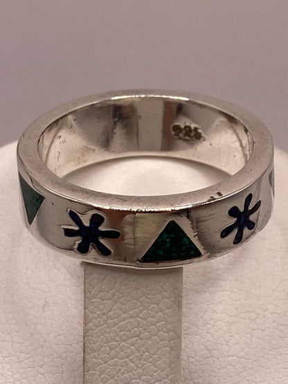 Anillo Artesanal en Plata con Flor y Triángulos de Piedra, sello de autenticidad Plata Ley .925