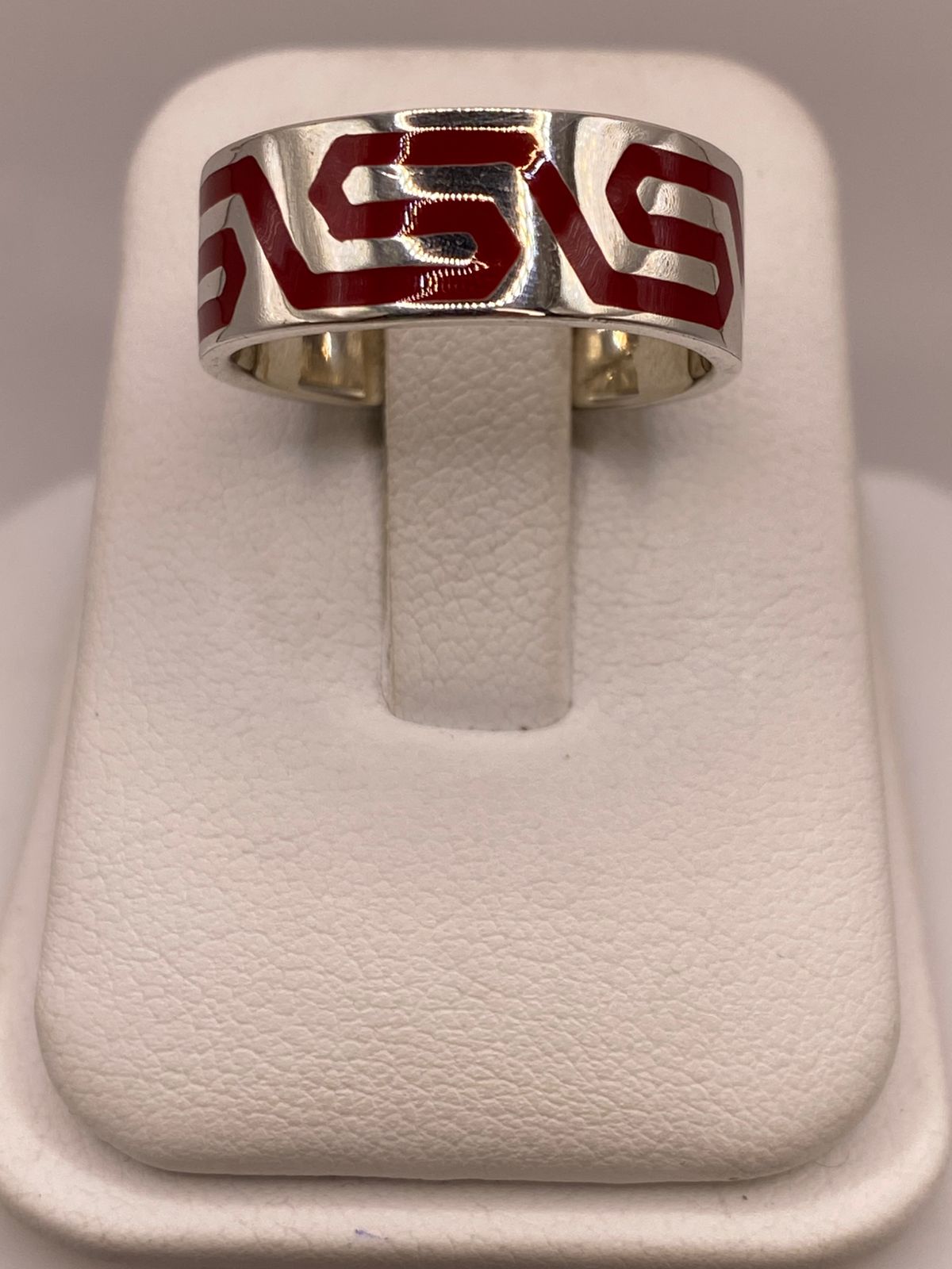 Anillo Artesanal en Plata con Greca Roja Esmaltada