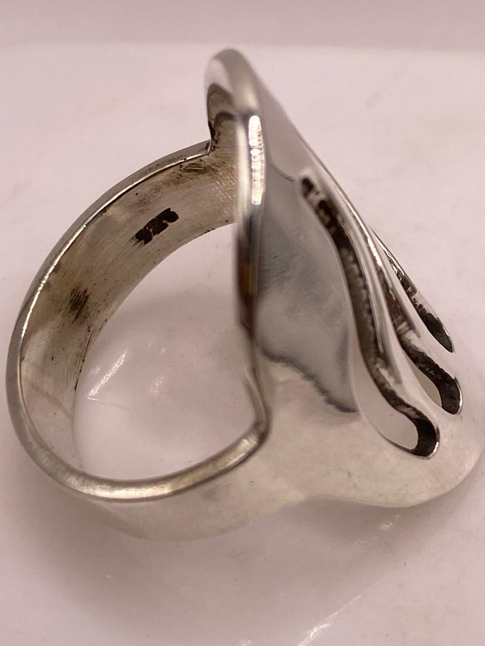 Anillo Artesanal en Plata con Ondas Caladas