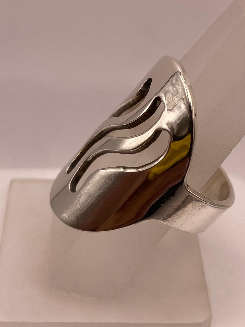 Anillo Artesanal en Plata con Ondas Caladas