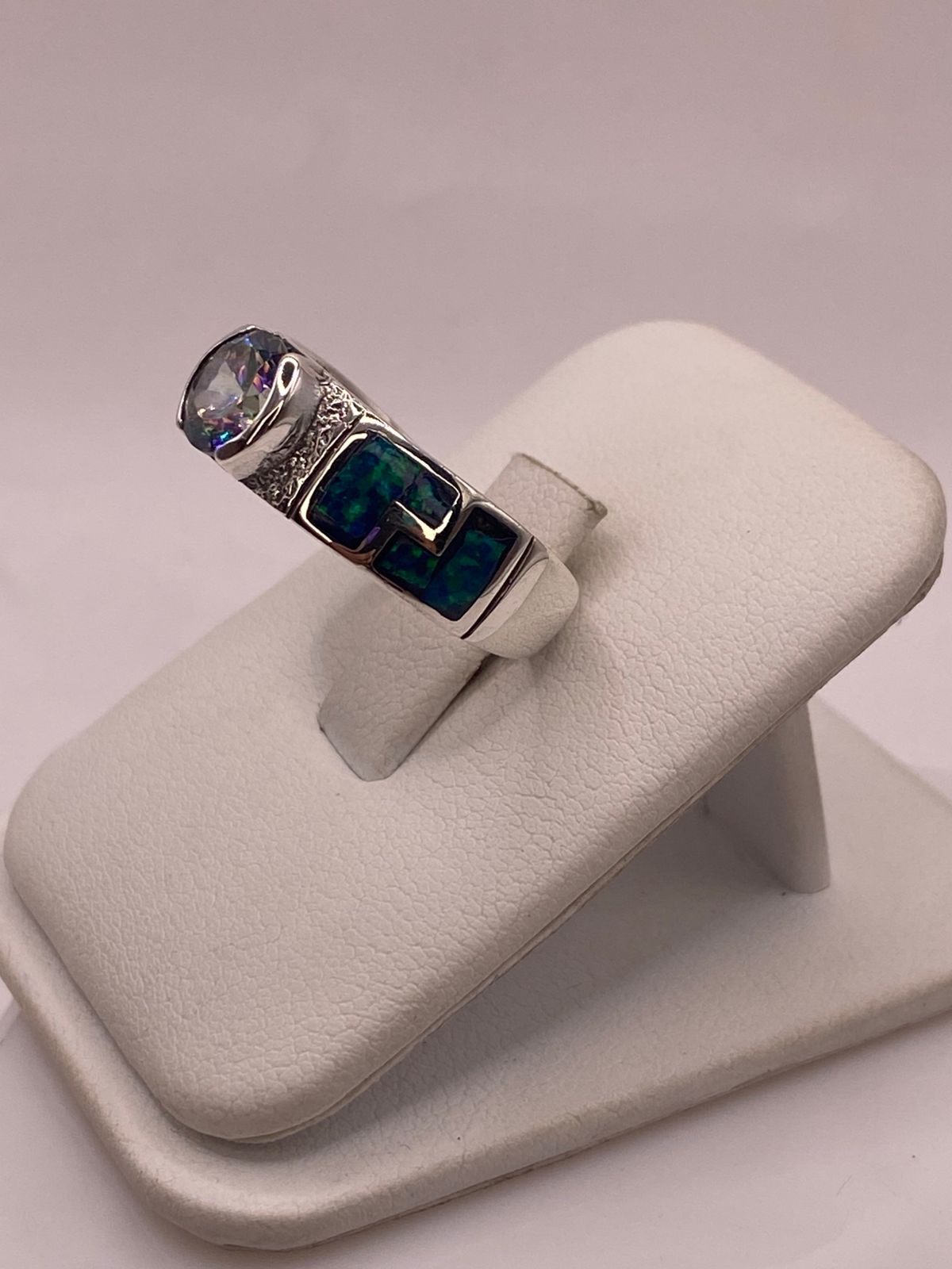 💎 Anillo Artesanal de Plata 950 con Ópalo de Fuego y Zirconia