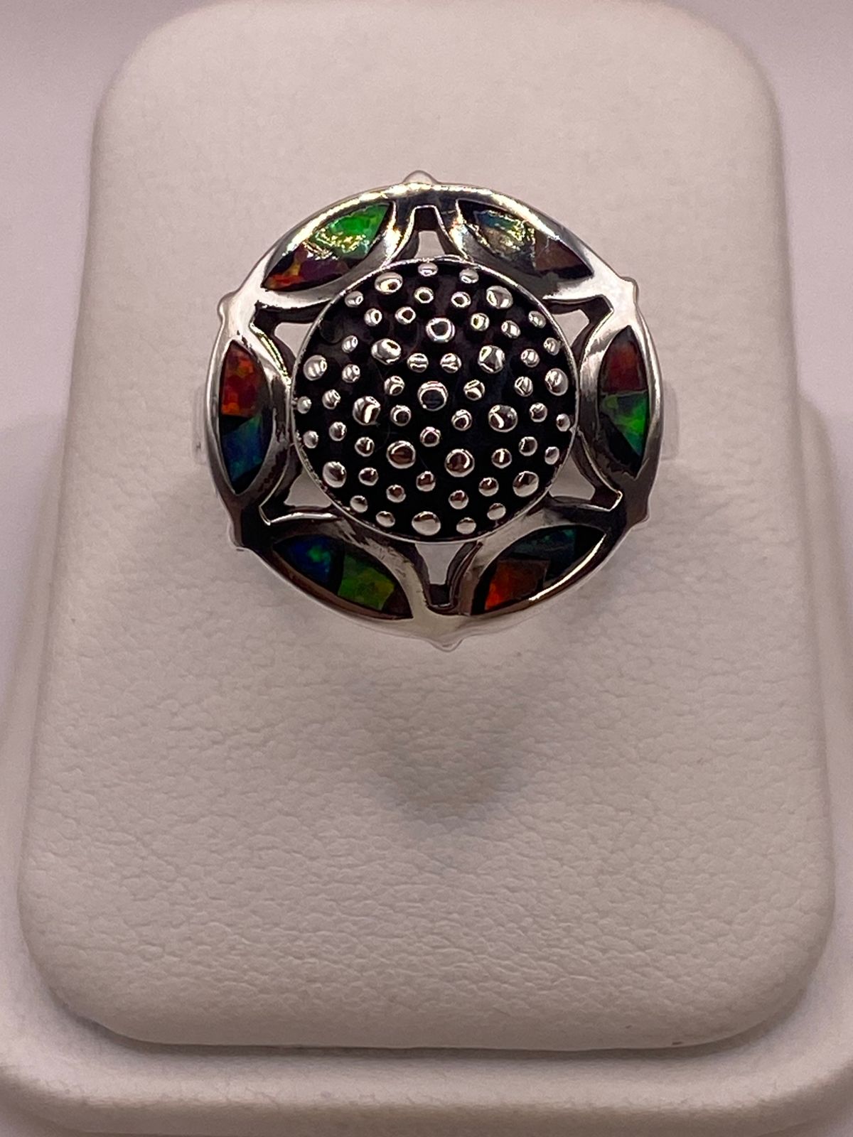 Anillo Artístico Circular con Ópalo de Fuego en Plata .950