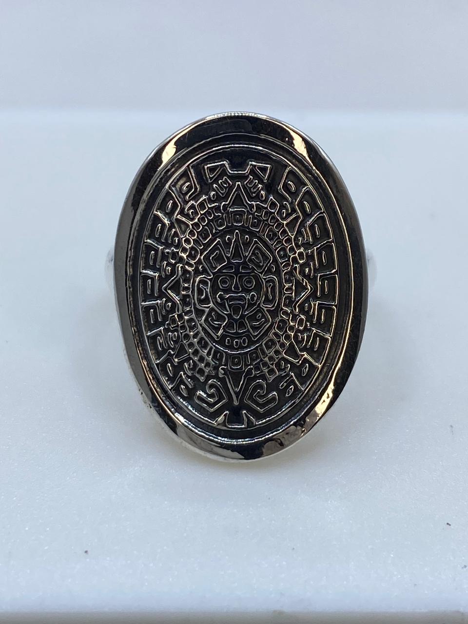 Anillo Azteca Calendario Solar en Plata .925 – Diseño Prehispánico Ovalado
