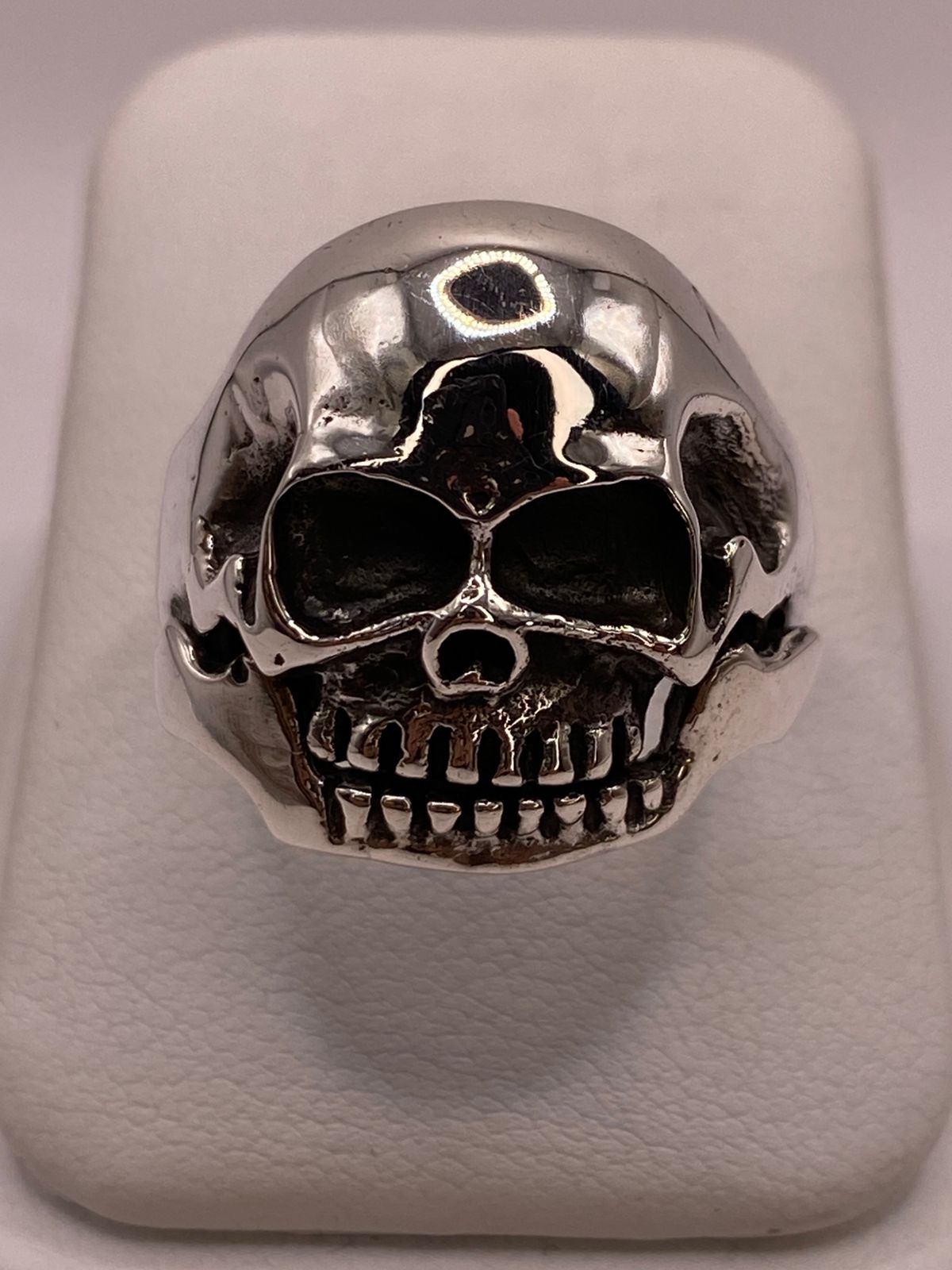 Anillo Calavera de Plata Ley .925