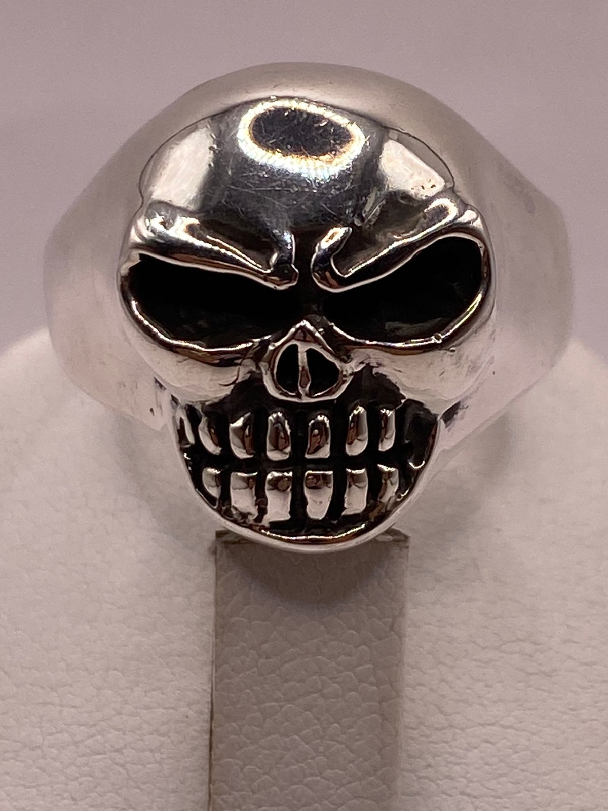 Anillo Calavera de Plata Ley .925
