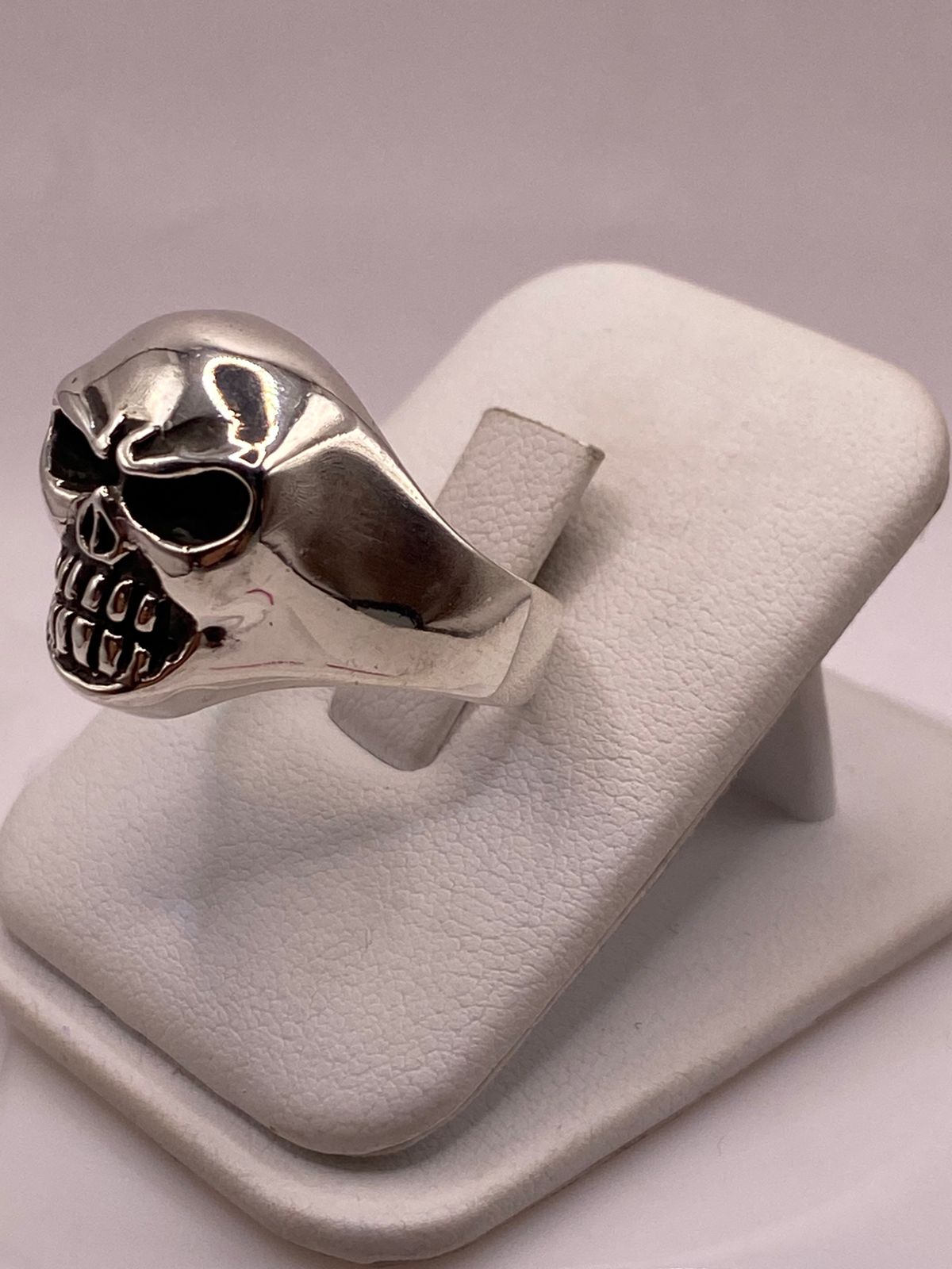 Anillo Calavera de Plata Ley .925