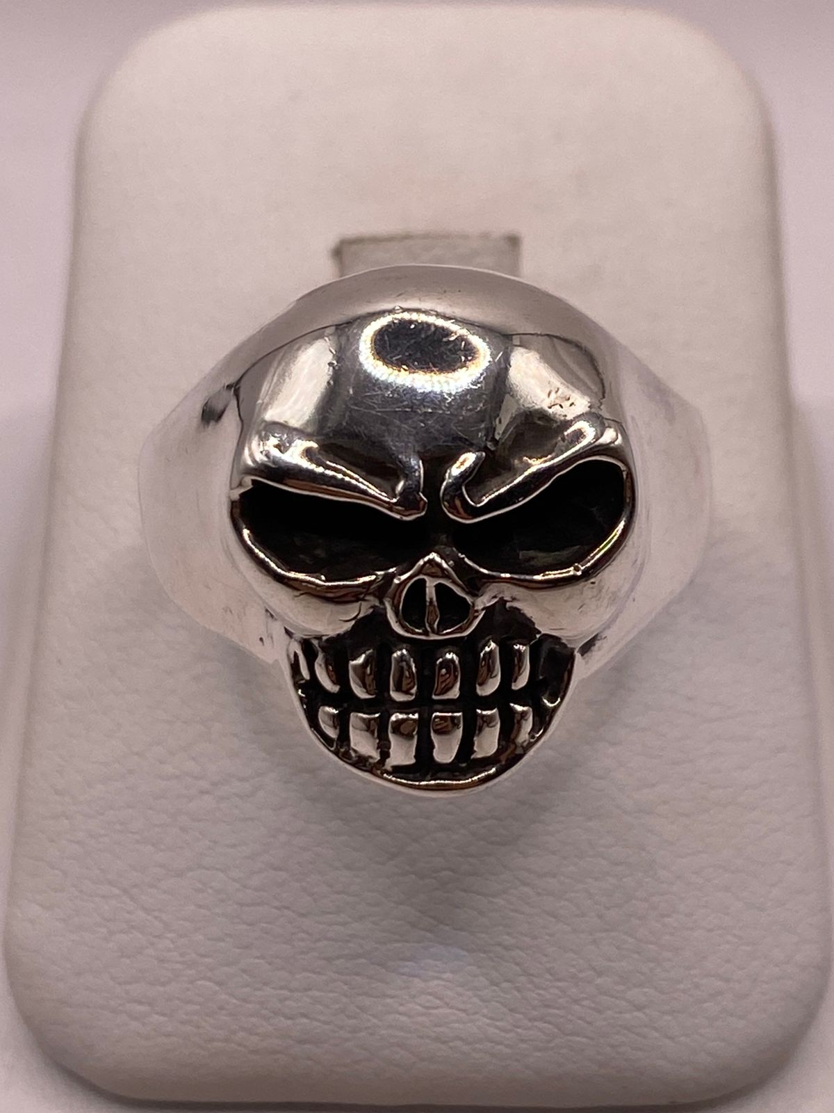 Anillo Calavera de Plata Ley .925