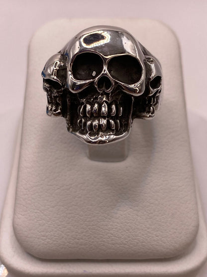 Anillo de Calavera Triple en Plata .950