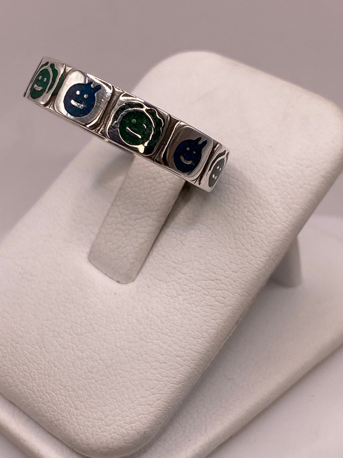 😊 Anillo Caritas Divertidas de Plata .925 con Incrustaciones
