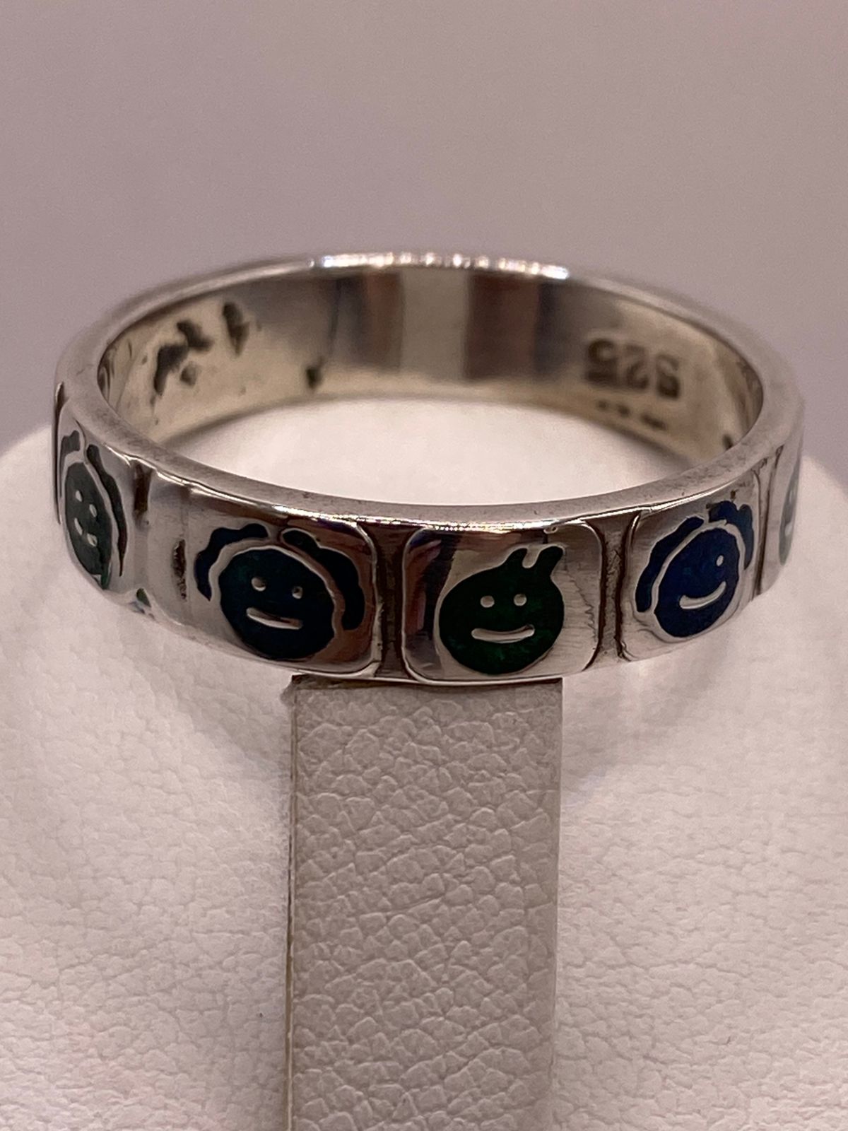 😊 Anillo Caritas Divertidas de Plata .925 con Incrustaciones
