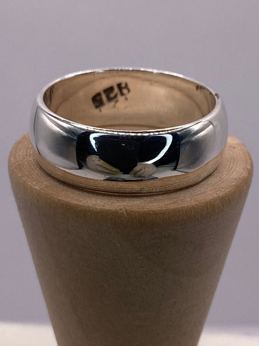 Anillo Clásico Liso en Plata .925, vista frontal