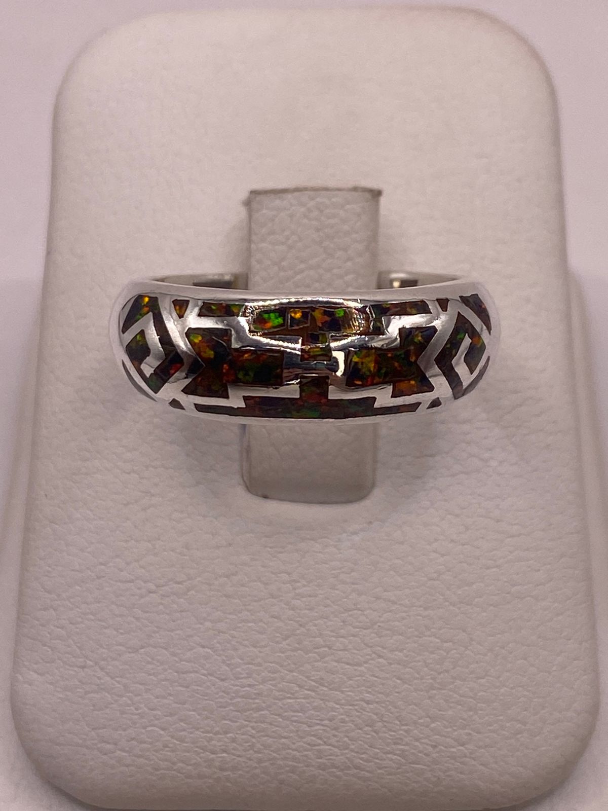 Anillo Contemporáneo de Plata 950 con Ópalo de Fuego