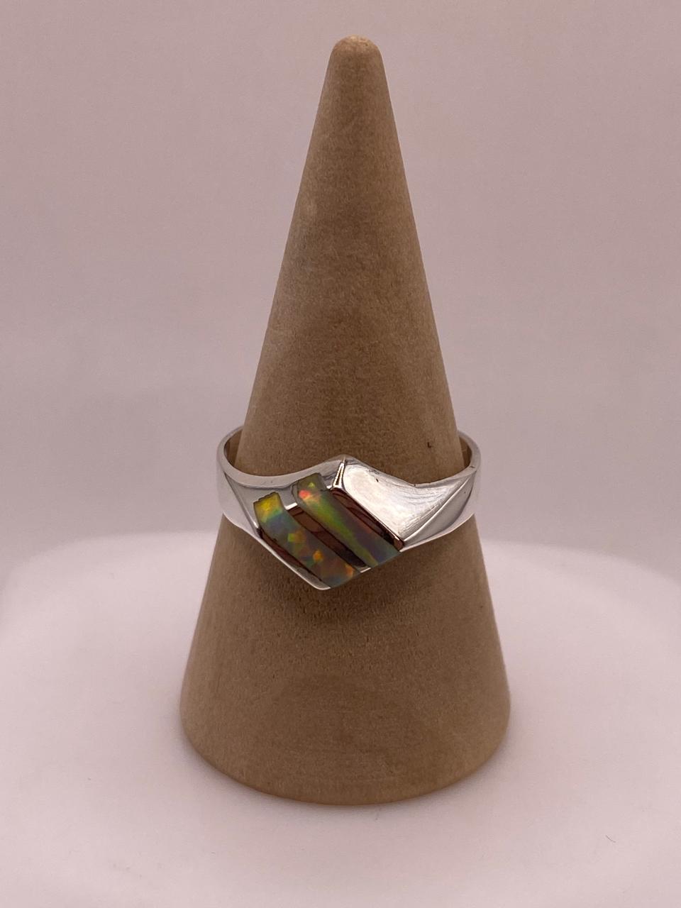 Anillo Doble Línea con Ópalo de Fuego Tornasol en Plata .925