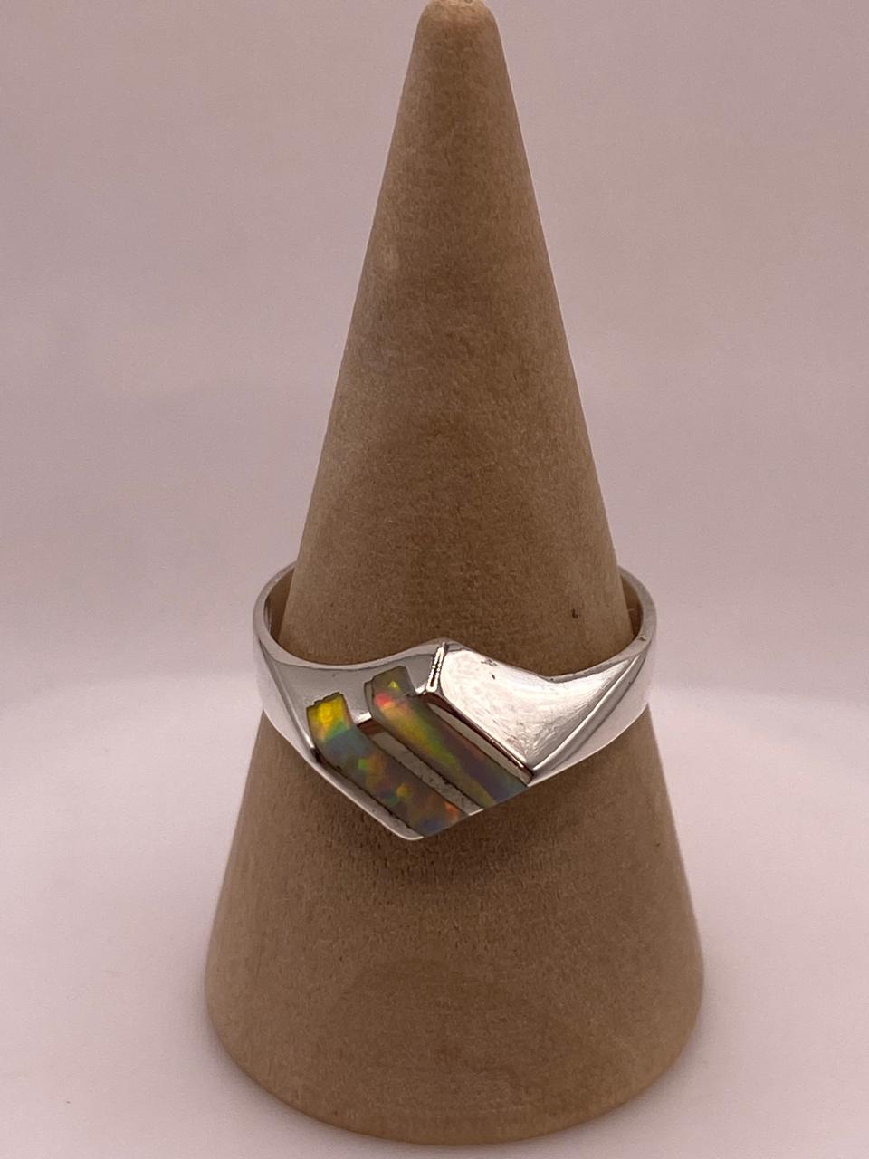 Anillo Doble Línea con Ópalo de Fuego Tornasol en Plata .925