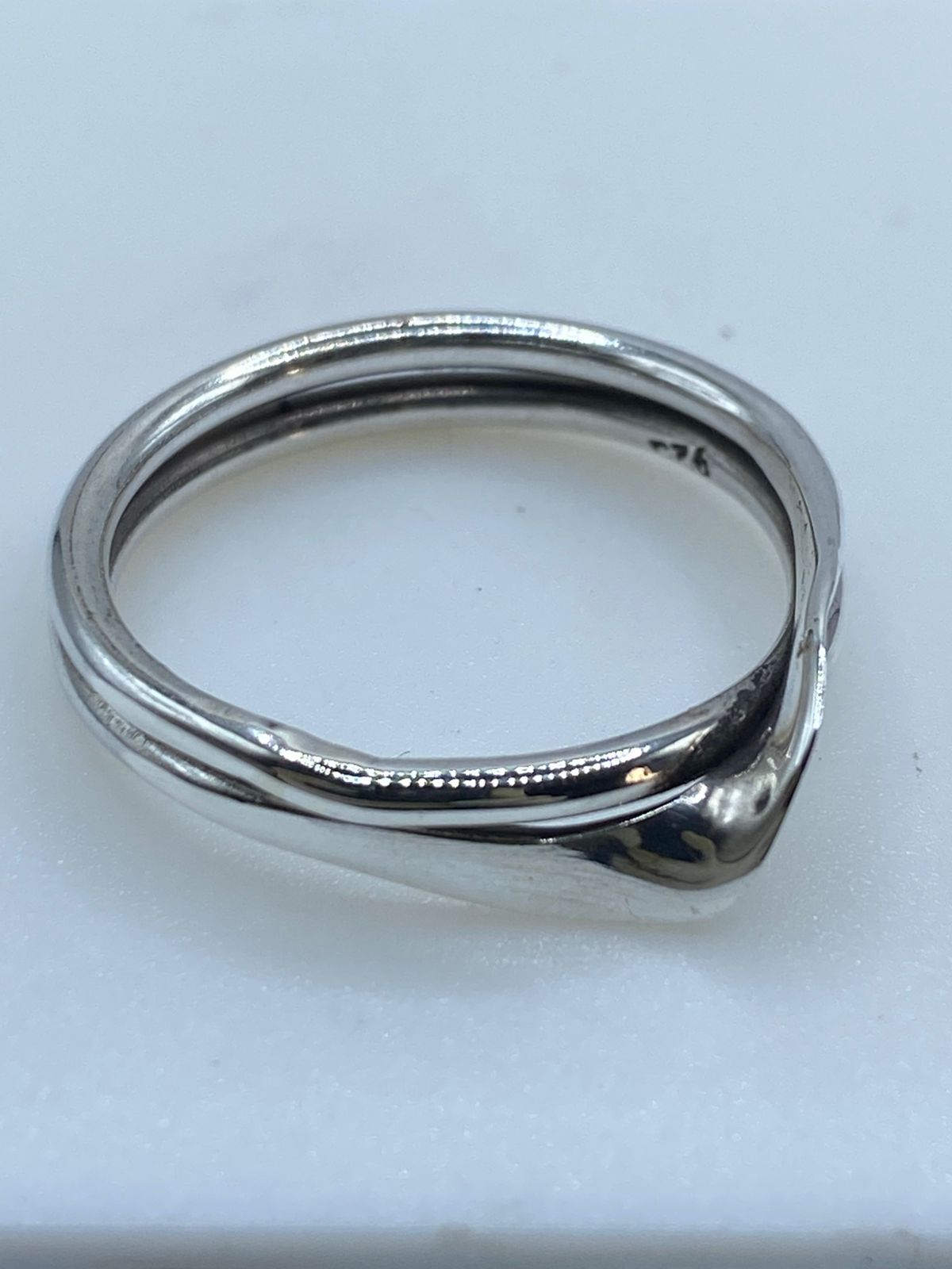 Anillo Doble Banda Entrelazada en Plata .925