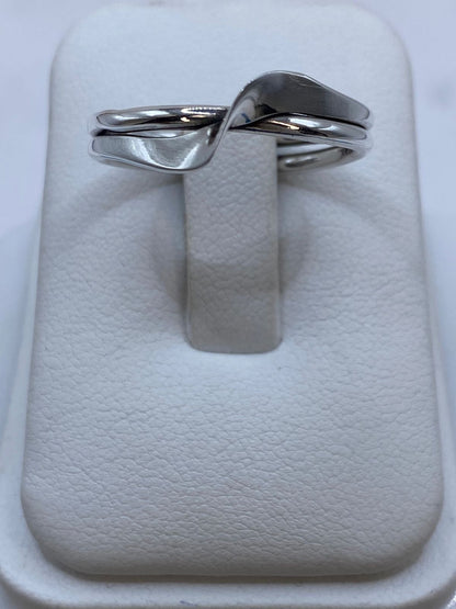 Anillo Doble Banda Entrelazada en Plata .925, vista lateral