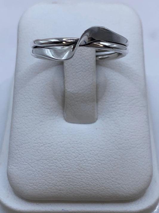 Anillo Doble Banda Entrelazada en Plata .925