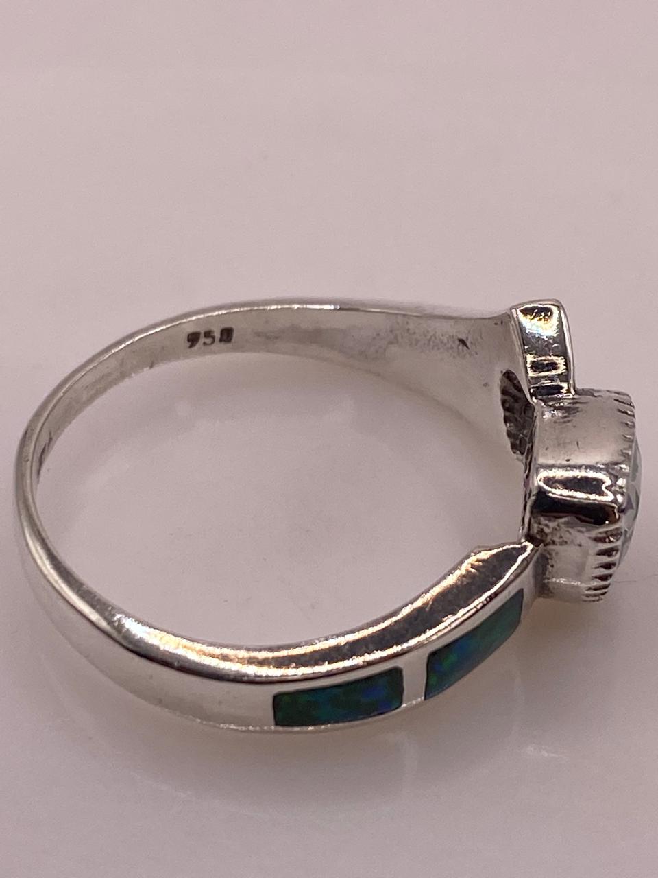 Anillo Elegante Curvo de Plata 950 con Ópalo de Fuego y Zirconia