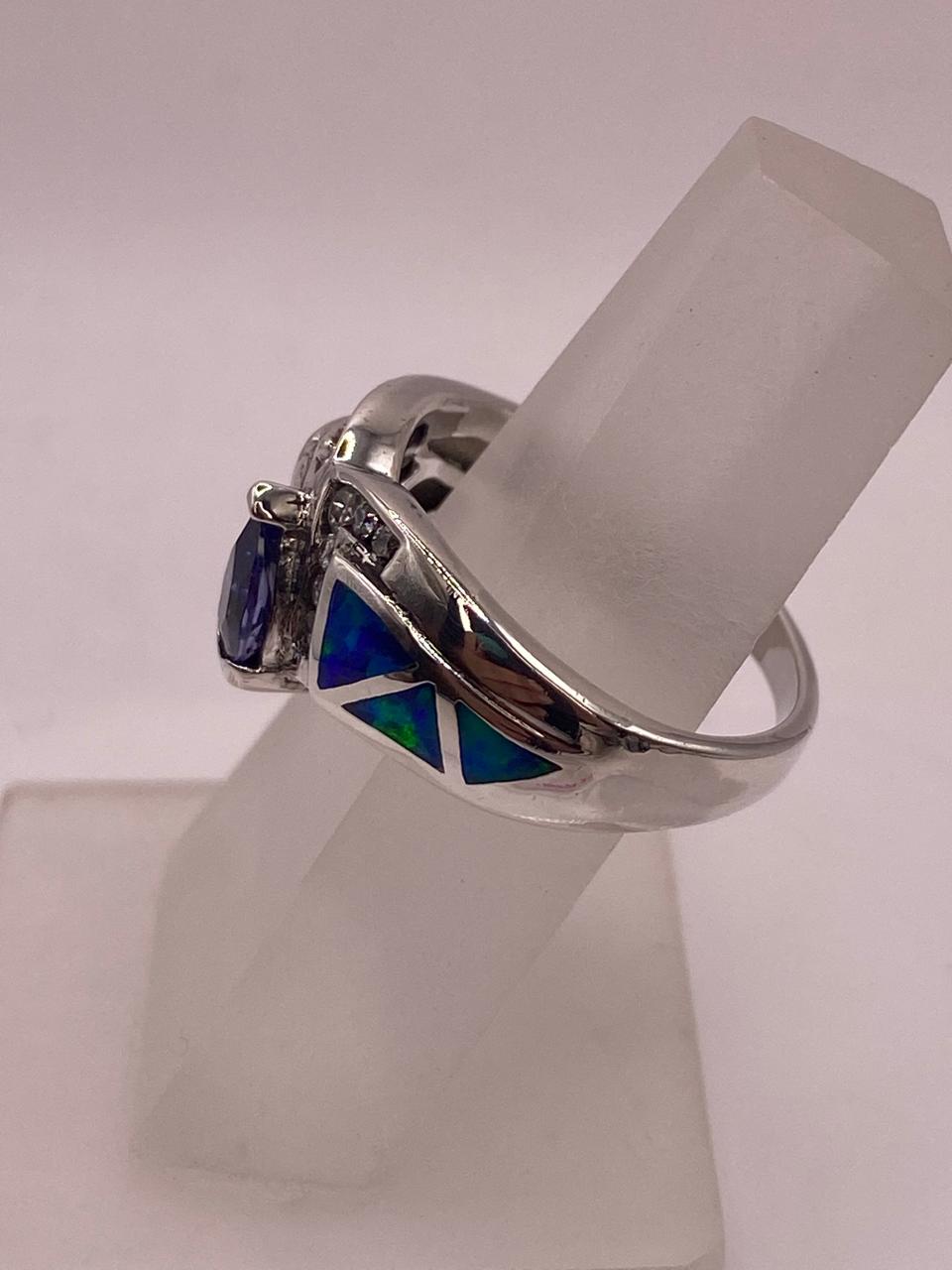 Anillo Elegante de Plata 925 con Ópalo de Fuego y Zirconia