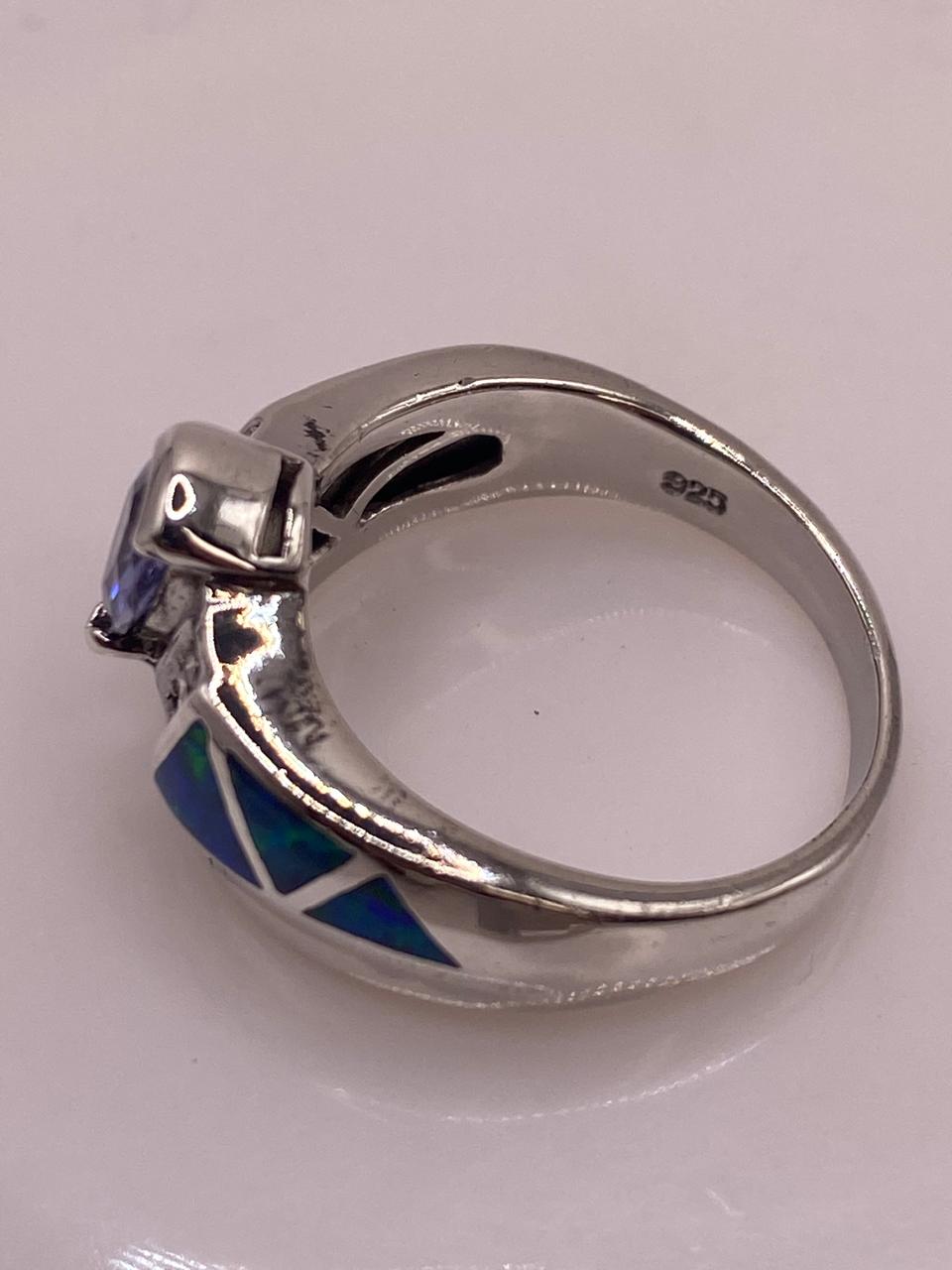 Anillo Elegante de Plata 925 con Ópalo de Fuego y Zirconia