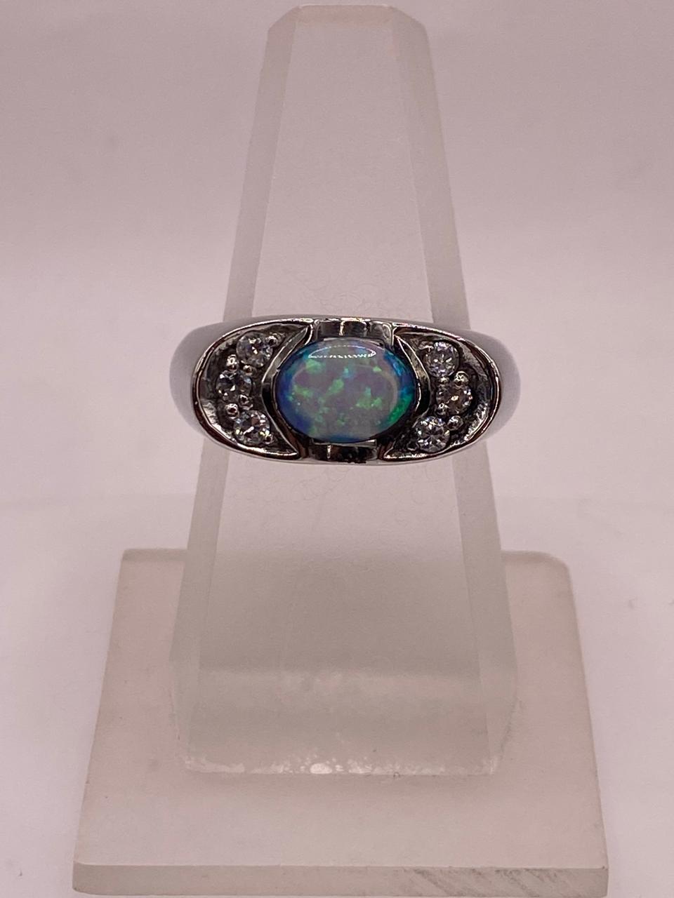 Anillo Elegante de Plata 925 con Ópalo de Fuego y Zirconia