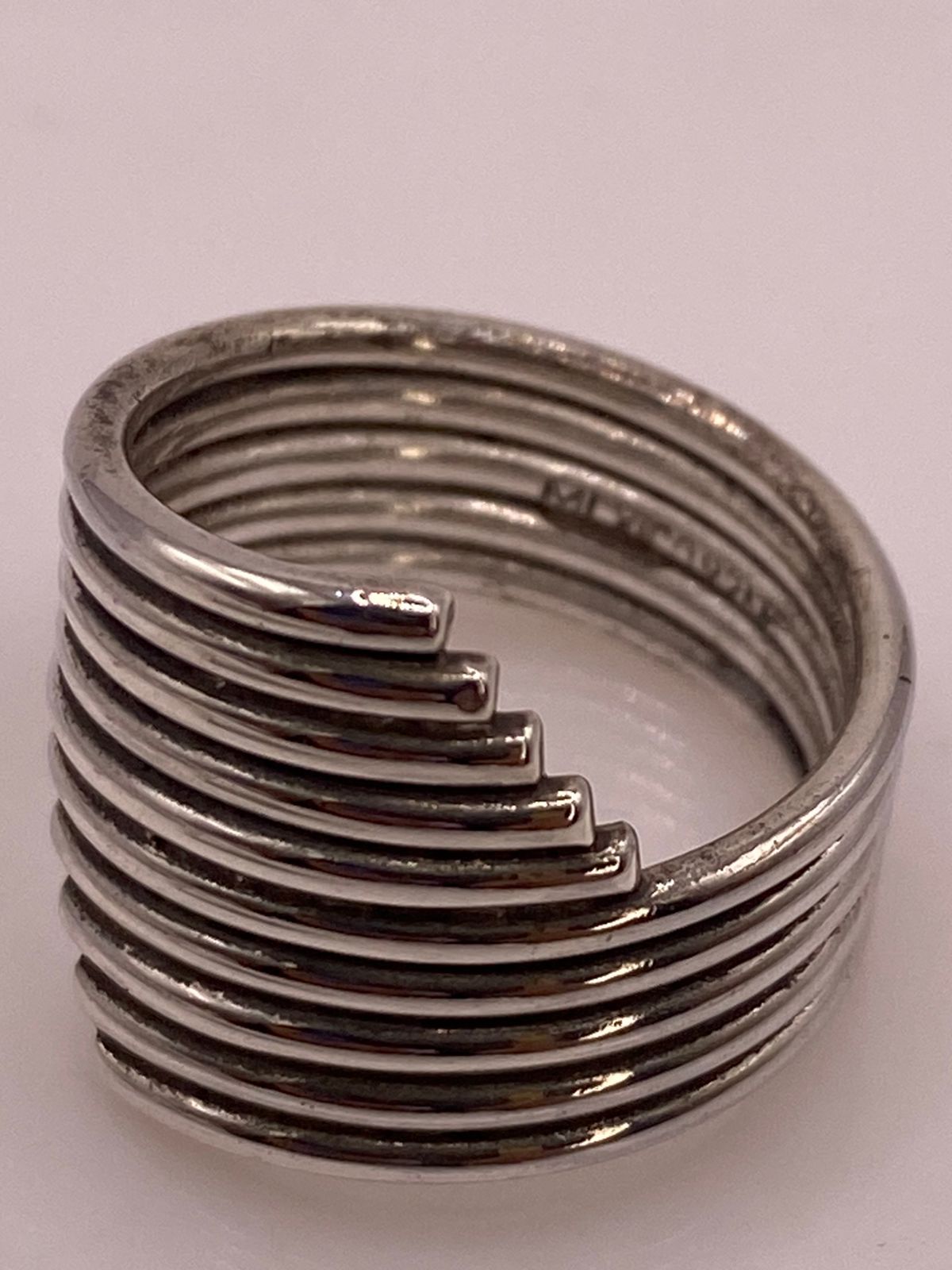 Anillo Envolvente de Barras Lisas en Plata .925