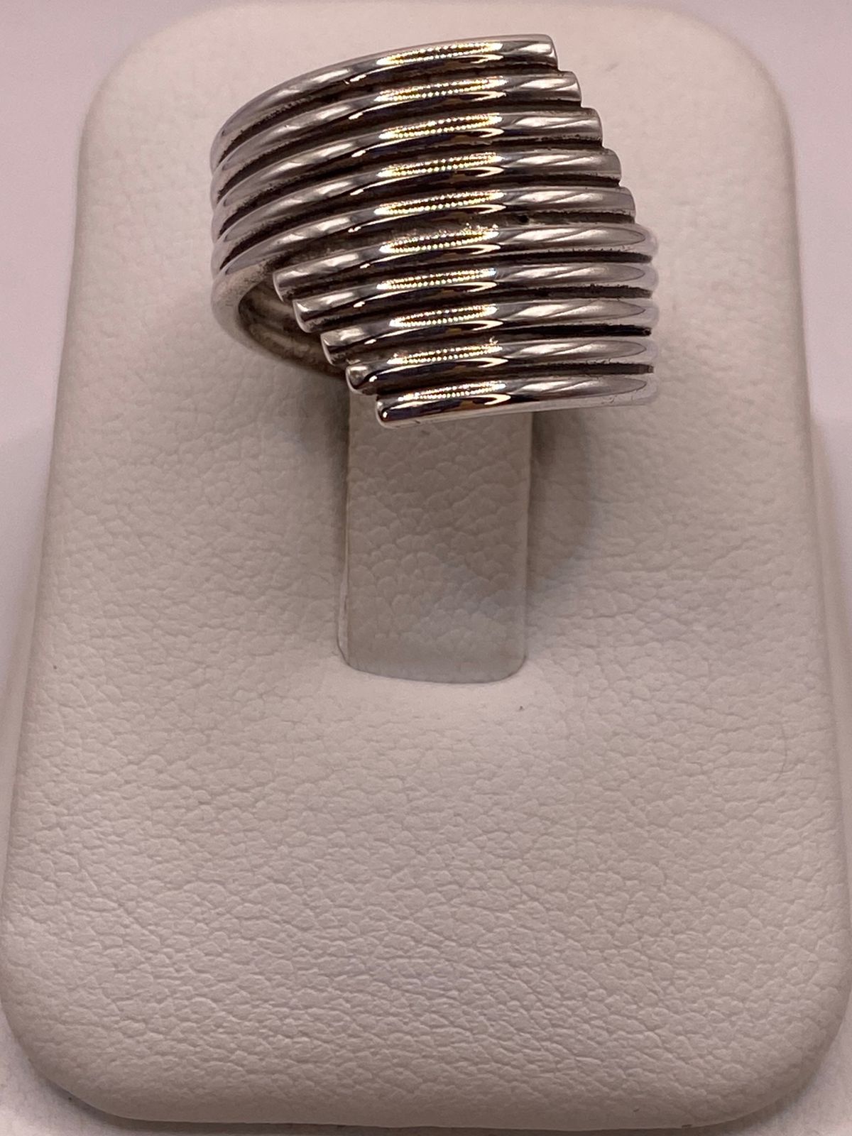 Anillo Envolvente de Barras Lisas en Plata .925
