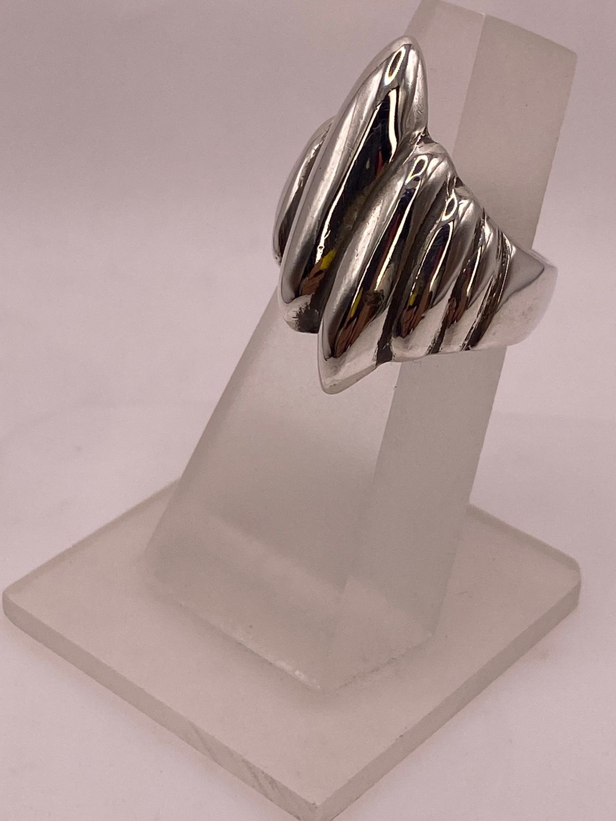 Anillo Escultural de Plata .925