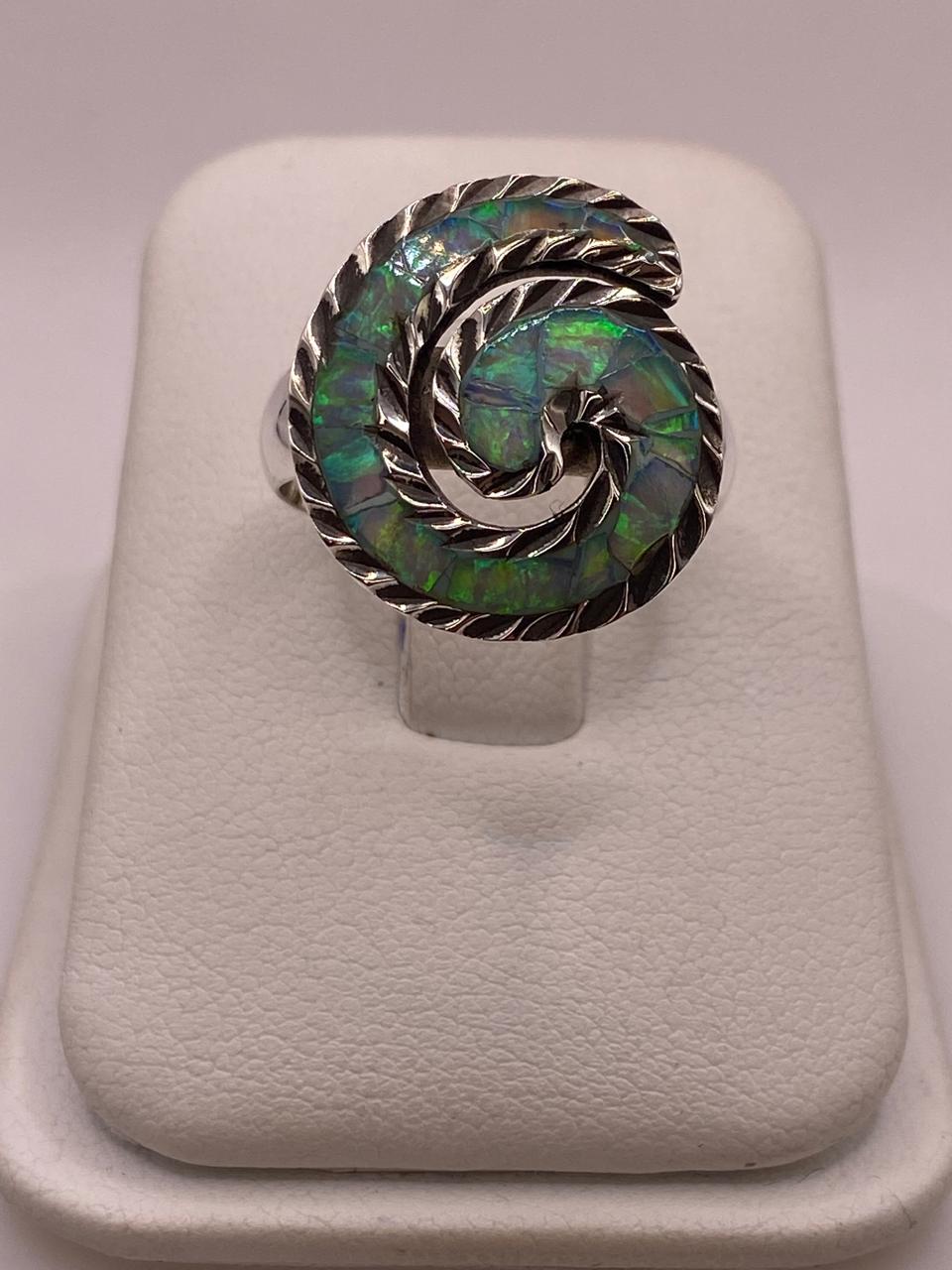 Anillo en Espiral con Ópalo de Fuego Tornasol en Plata .950