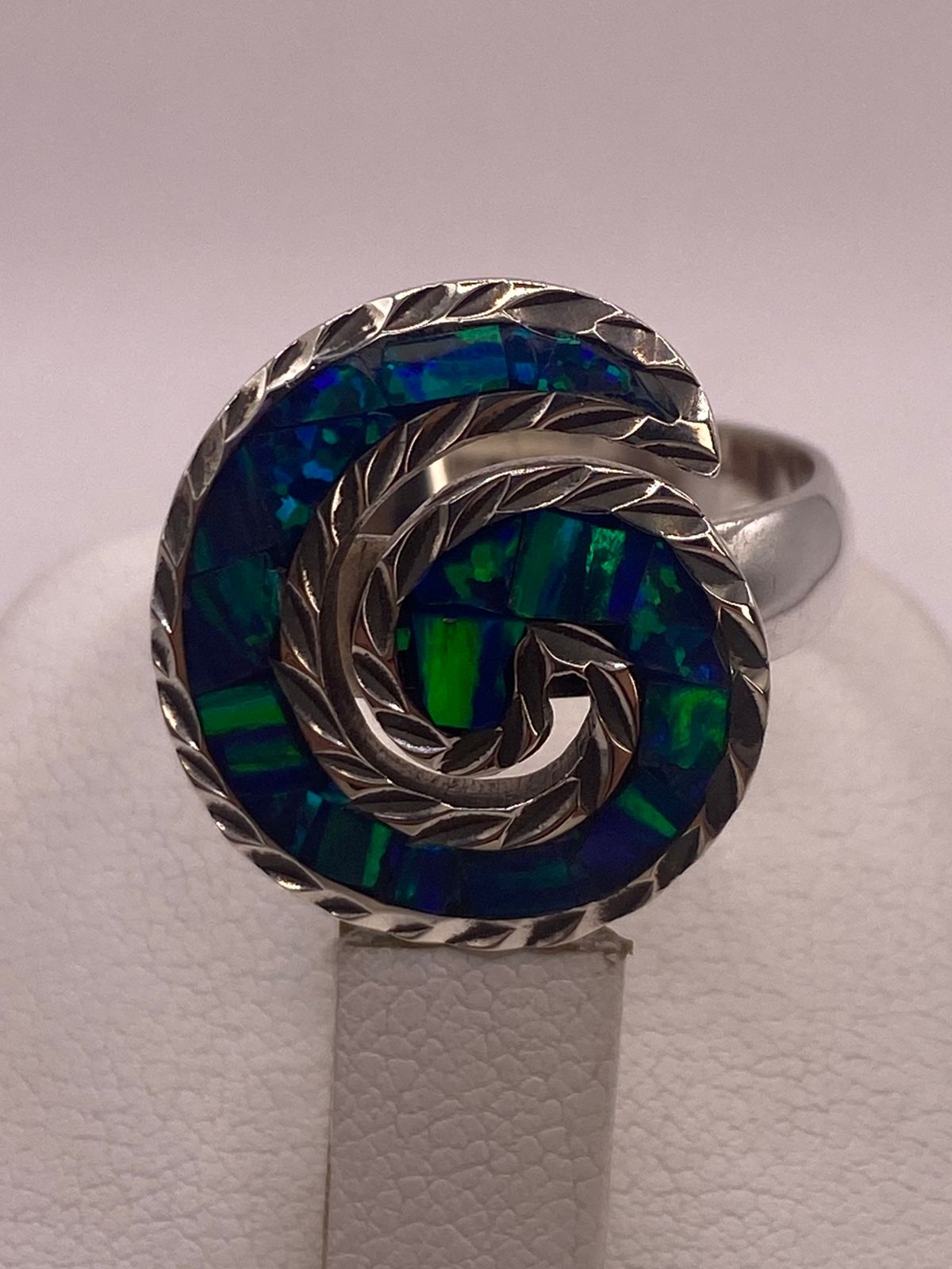 Anillo Espiral de Plata 925 con Ópalo de Fuego