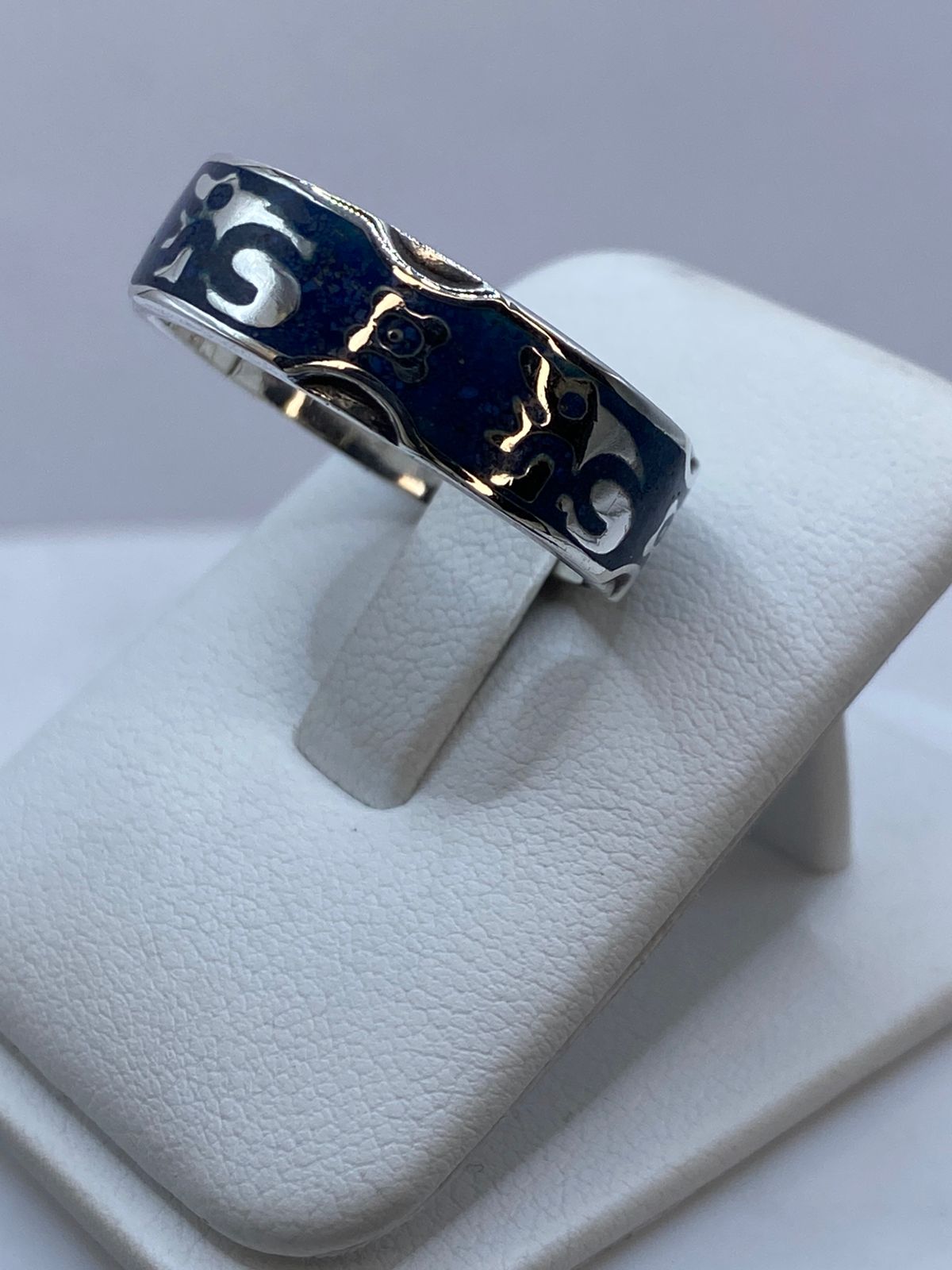 Anillo de Figura Orgánica en Turquesa y Plata .925