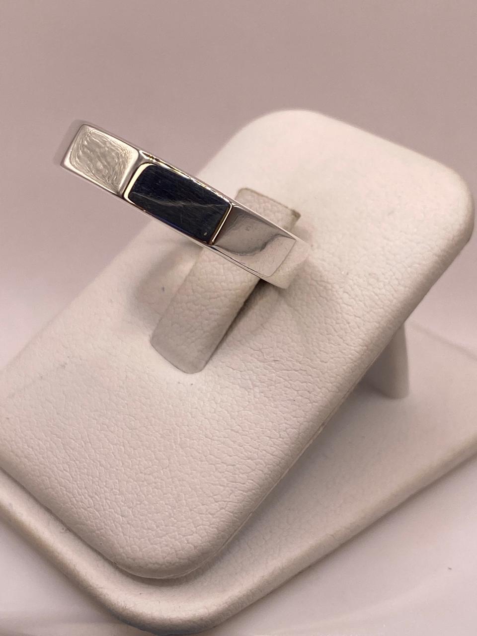 Anillo Geométrico Minimalista en Plata .925