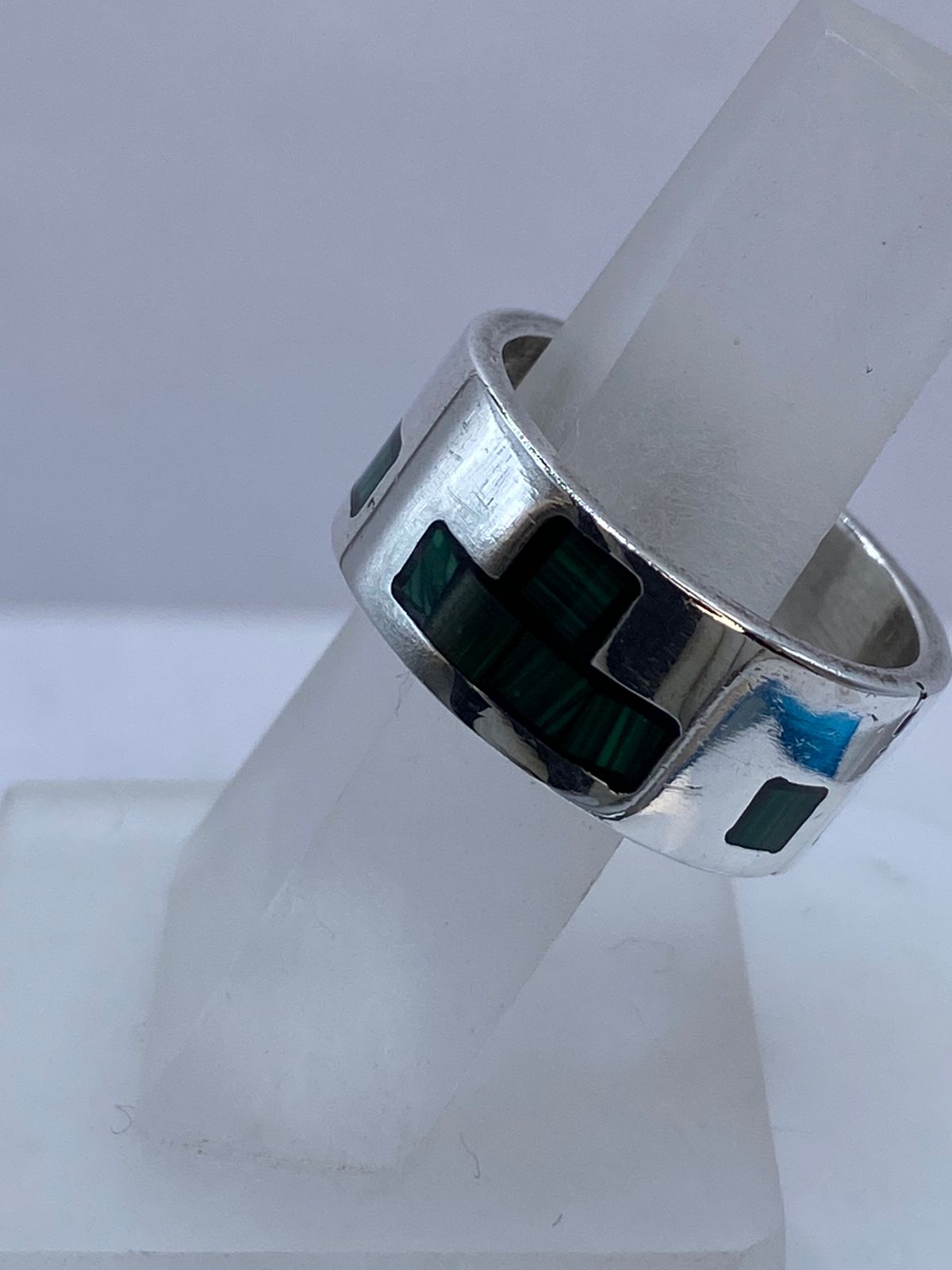 Anillo Geométrico de Plata .925 con Malaquita
