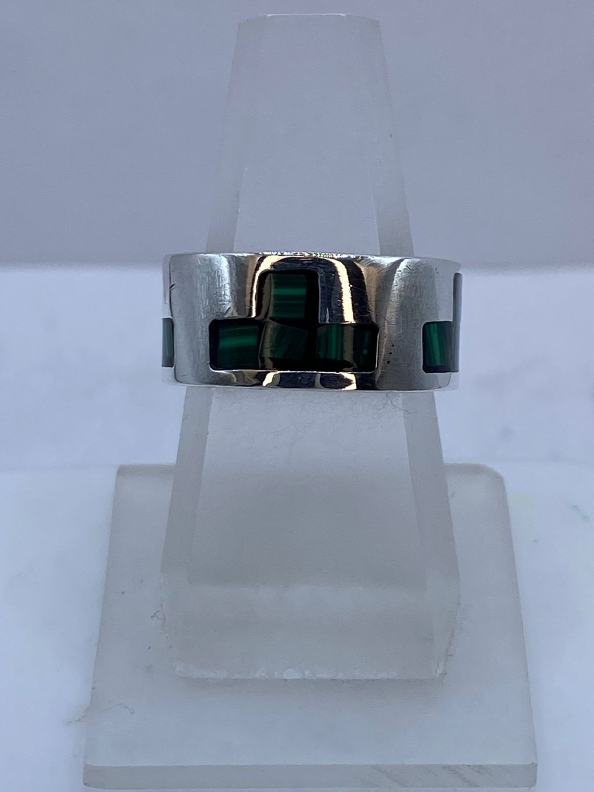 Anillo Geométrico de Plata .925 con Malaquita