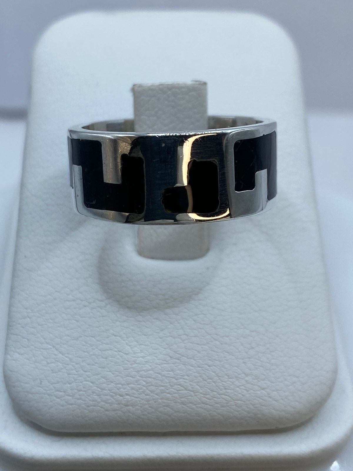 Anillo Geométrico de Plata .925 con Obsidiana Negra