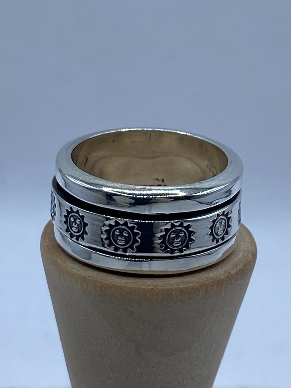 💍 Anillo Giratorio de Plata 925 con Diseño de Soles