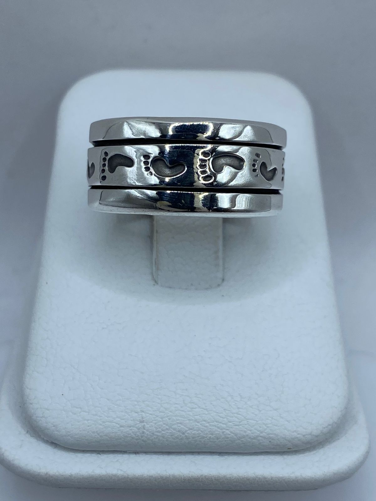 Anillo Giratorio de Plata 925 con Diseño Huellas