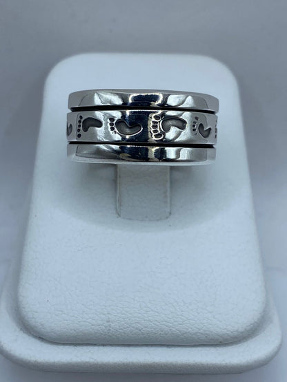 Anillo Giratorio de Plata 925 con Diseño Huellas, vista frontal