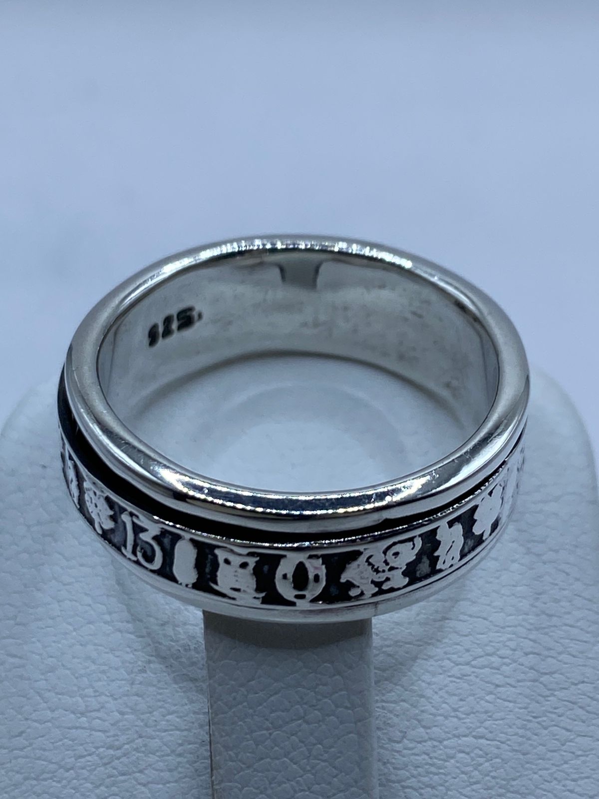 🍀 Anillo Giratorio de Plata 925 con Símbolos de la Suerte