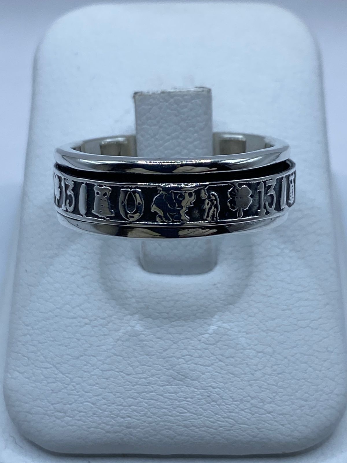 💍✨ Anillo Giratorio de Plata 925 con Símbolos de la Suerte