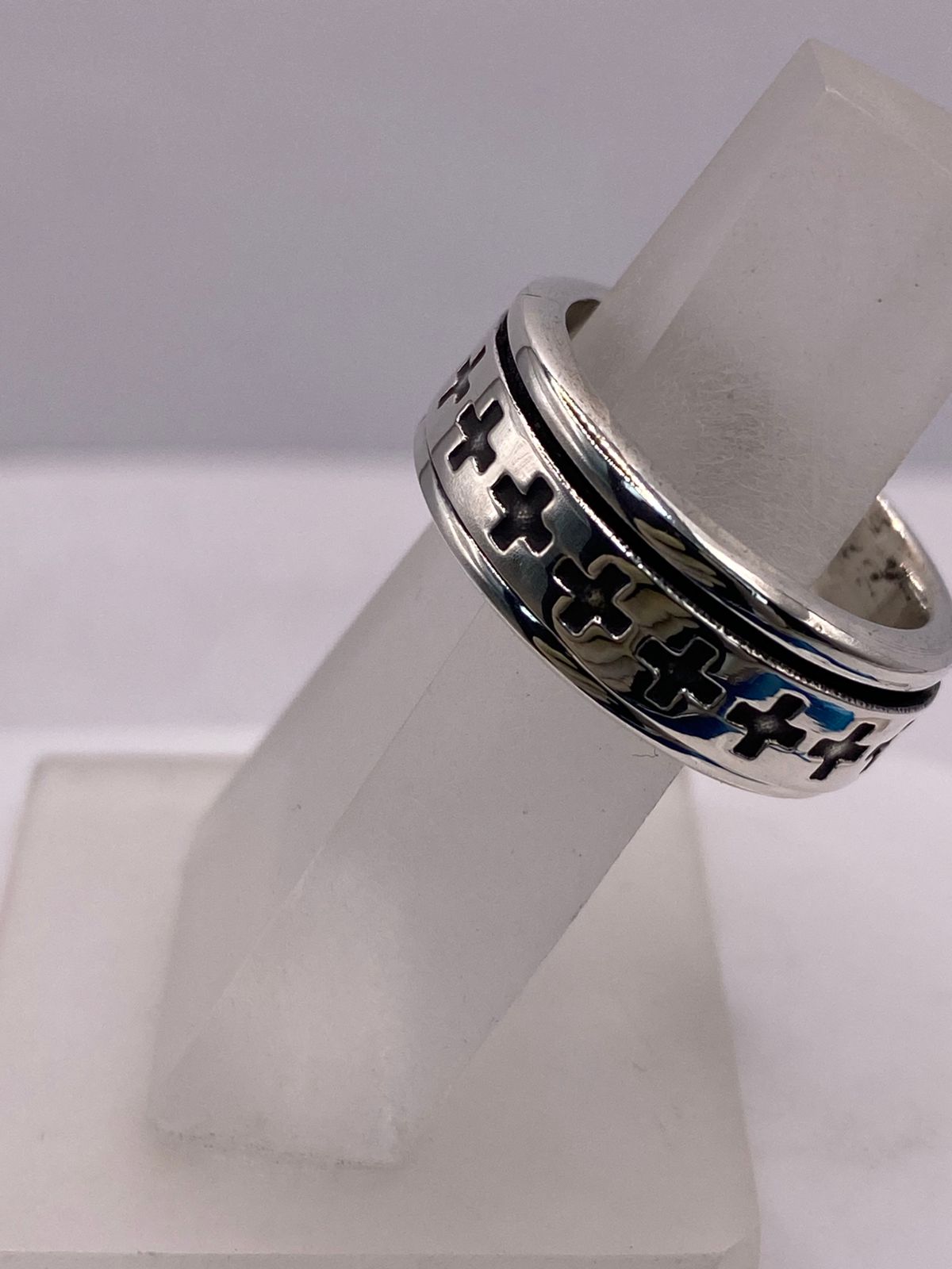 Anillo Giratorio de Plata 925 con Cruces Caladas