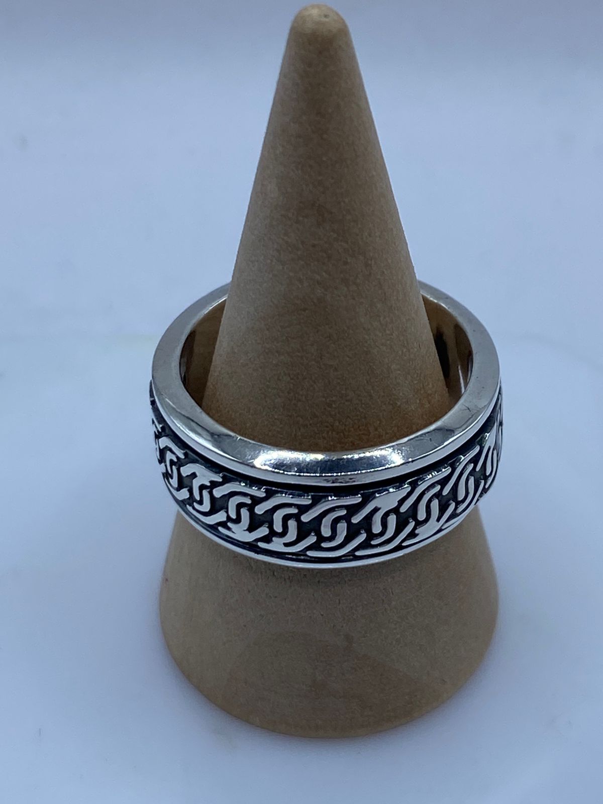 💍🔗 Anillo Giratorio de Plata 925 con Diseño de Cadena — vista lateral