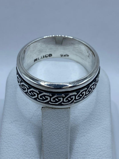 Anillo Giratorio de Plata 925 con Diseño Geométrico Clásico, peso en gramos (báscula)