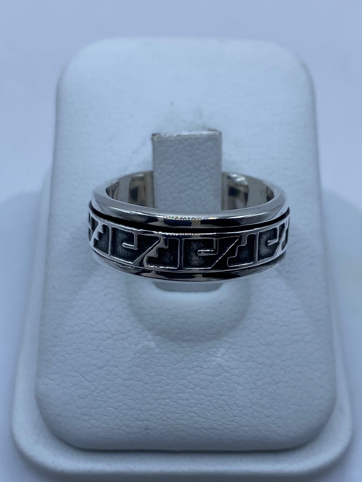 💍🔷 Anillo Giratorio de Plata 925 con Diseño Geométrico Moderno – Estilo Urbano Elegante 🔄✨ — vista lateral