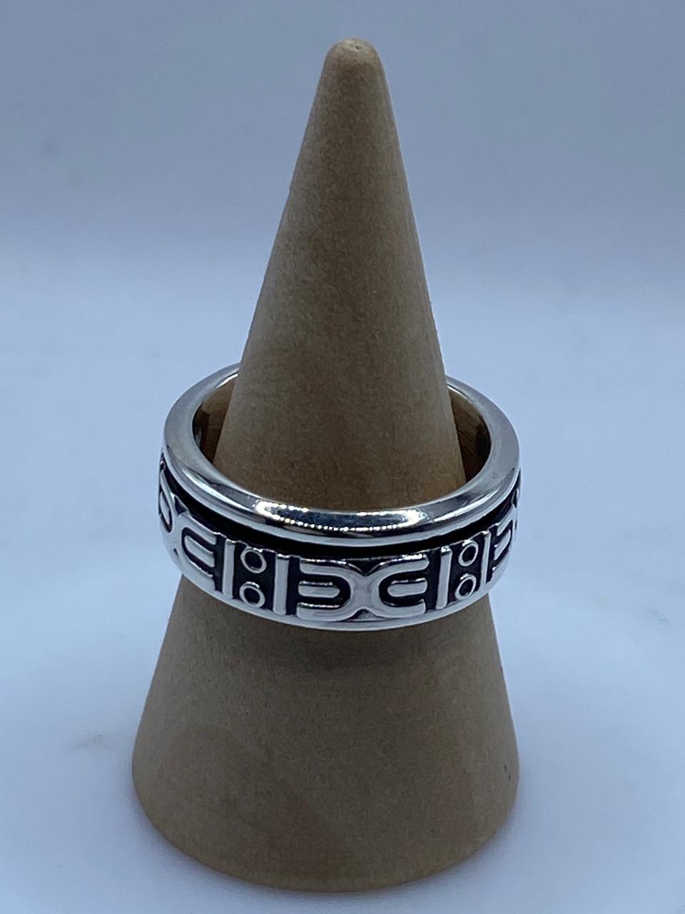 💍 Anillo Giratorio de Plata 925 con Diseño Geométrico Tribal