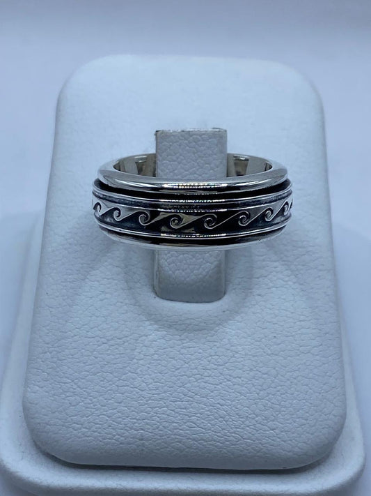 Anillo Giratorio de Plata 925 con Diseño de Olas — vista lateral