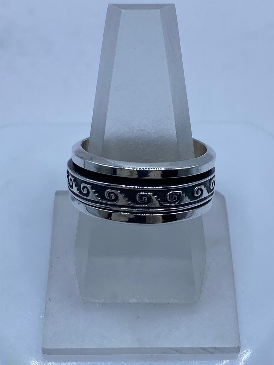 🌊💍 Anillo Giratorio de Plata 925 con Diseño de Olas