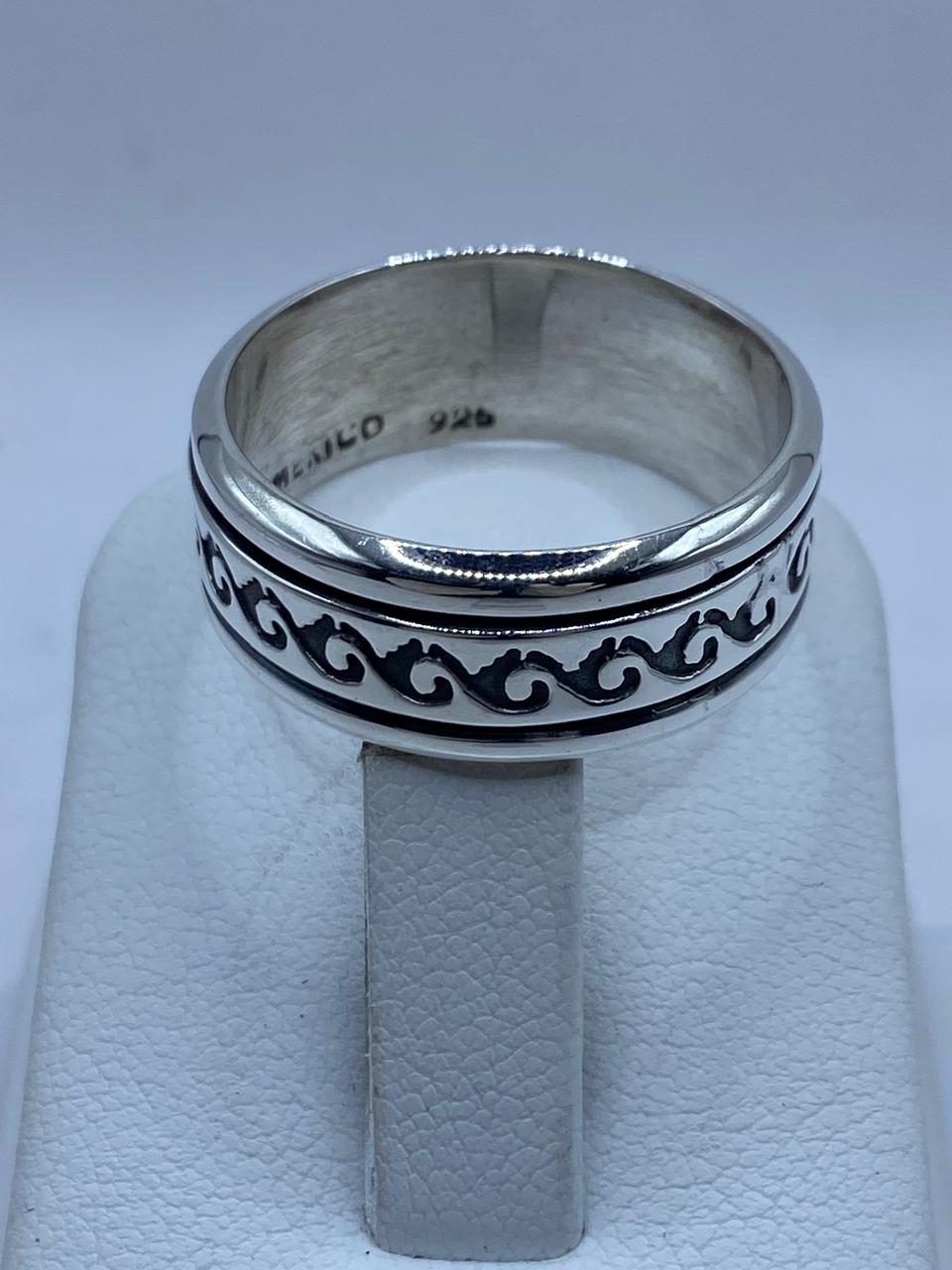 💍🌊 Anillo Giratorio de Plata 925 con Diseño de Olas Clásicas 🔄✨